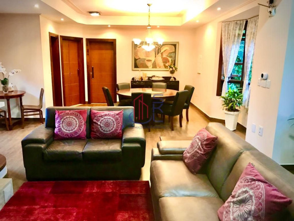 Imagem Casa com 4 Quartos à Venda, 297 m² em Centro - Guararema