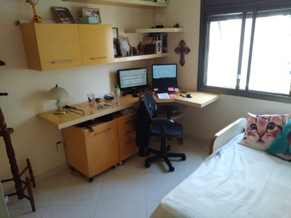 Imagem Imóvel com 3 Quartos à Venda, 155 m² em Vila Uberabinha - São Paulo