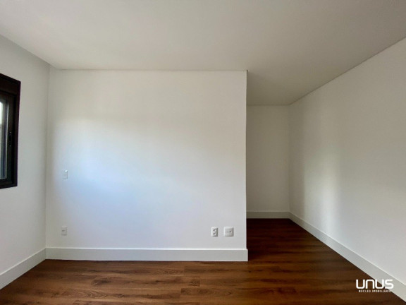 Imagem Apartamento com 3 Quartos à Venda, 129 m² em Kobrasol - São José