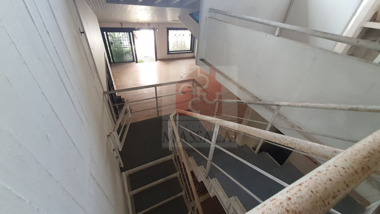Imagem Casa com 3 Quartos à Venda, 356 m² em Petrópolis - Porto Alegre Imagem Casa com 3 Quartos à Venda, 356 m² em Petrópolis - Porto Alegre