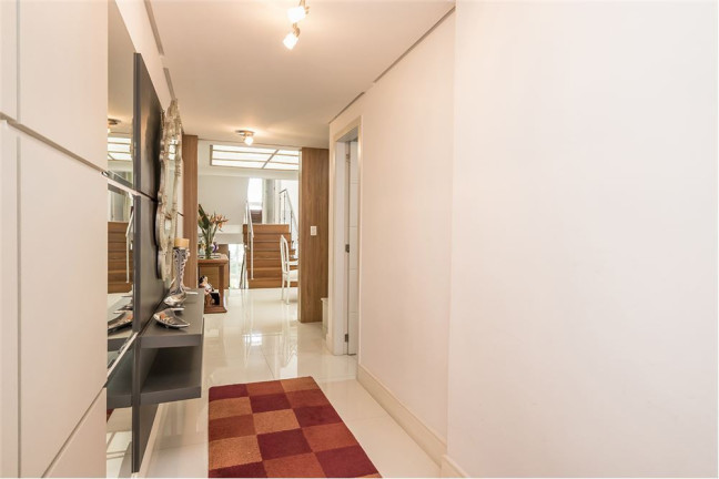 Imagem Casa com 3 Quartos à Venda,  em Chácara Das Pedras - Porto Alegre