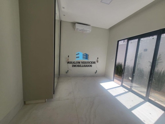 Imagem Casa com 4 Quartos à Venda, 225 m² em Pq Amazônia - Goiânia