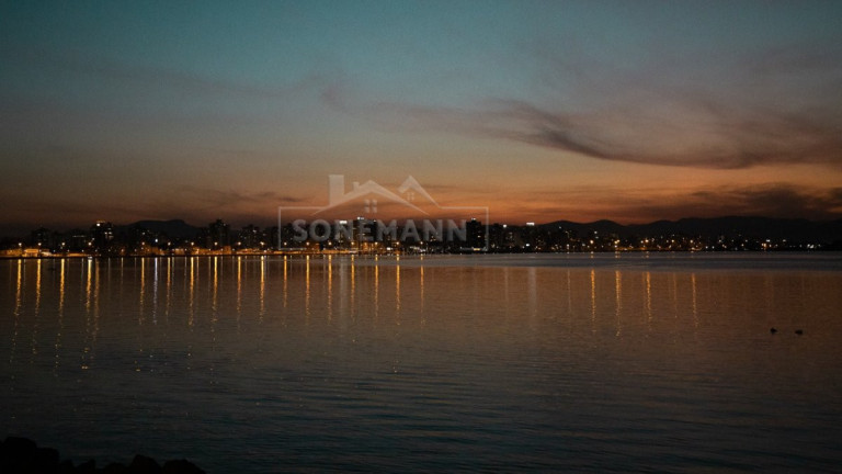 Imagem Apartamento à Venda,  em Canto - Florianópolis