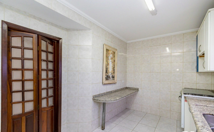 Imagem Sobrado com 3 Quartos para Alugar, 196 m² em Vista Alegre - Curitiba Imagem Sobrado com 3 Quartos para Alugar, 196 m² em Vista Alegre - Curitiba