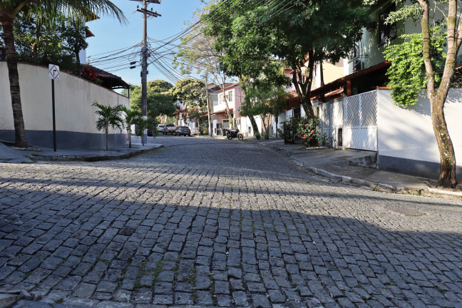 Imagem Casa com 2 Quartos à Venda, em Campo Grande - Rio De Janeiro Imagem Casa com 2 Quartos à Venda, em Campo Grande - Rio De Janeiro