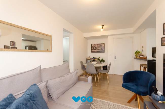 Imagem Imóvel com 3 Quartos à Venda, 65 m² em Petrópolis - Porto Alegre