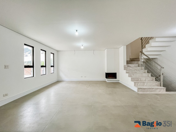 Imagem Casa de Condomínio com 3 Quartos à Venda, 240 m² em Santo Inácio - Curitiba Imagem Casa de Condomínio com 3 Quartos à Venda, 240 m² em Santo Inácio - Curitiba