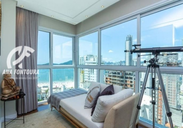 Imagem Cobertura com 3 Quartos à Venda, 222 m² em Pioneiros - Balneário Camboriú Imagem Cobertura com 3 Quartos à Venda, 222 m² em Pioneiros - Balneário Camboriú