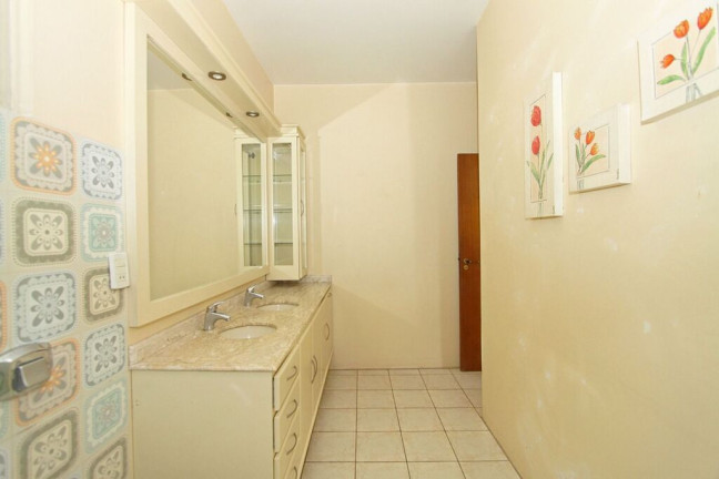 Imagem Apartamento com 2 Quartos à Venda, 85 m² em Jardim Botânico - Porto Alegre Imagem Apartamento com 2 Quartos à Venda, 85 m² em Jardim Botânico - Porto Alegre