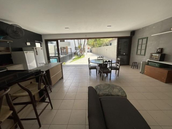 Imagem Casa com 3 Quartos à Venda, 258 m² em Centro - Guaratuba Imagem Casa com 3 Quartos à Venda, 258 m² em Centro - Guaratuba