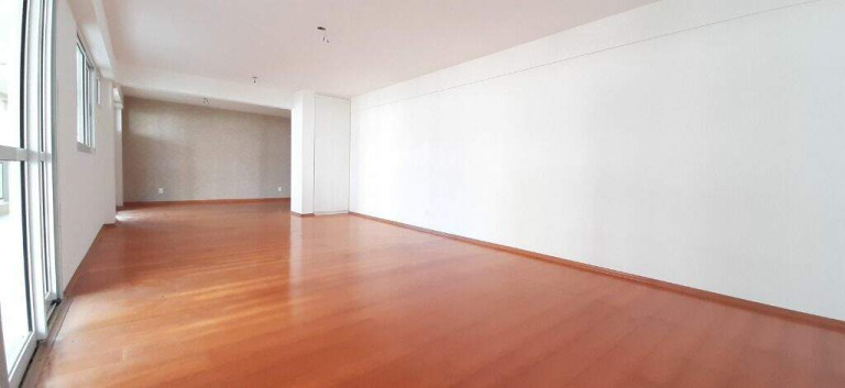Imagem Apartamento com 4 Quartos para Alugar, 201 m² em Lagoa - Rio De Janeiro Imagem Apartamento com 4 Quartos para Alugar, 201 m² em Lagoa - Rio De Janeiro