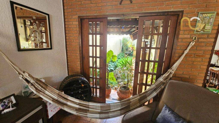 Imagem Casa com 3 Quartos à Venda, 165 m² em Canto Do Forte - Praia Grande Imagem Casa com 3 Quartos à Venda, 165 m² em Canto Do Forte - Praia Grande