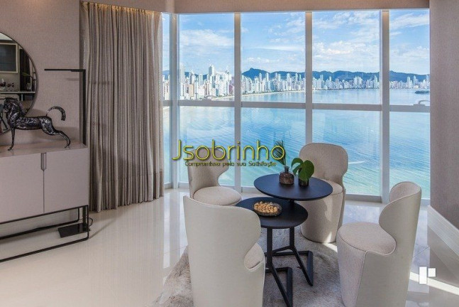 Apartamento com 4 Quartos à Venda, 238 m² em Barra Sul - Balneário Camboriú