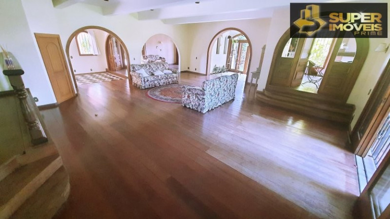 Imagem Casa com 5 Quartos à Venda, 2.200 m² em Centro - Pelotas