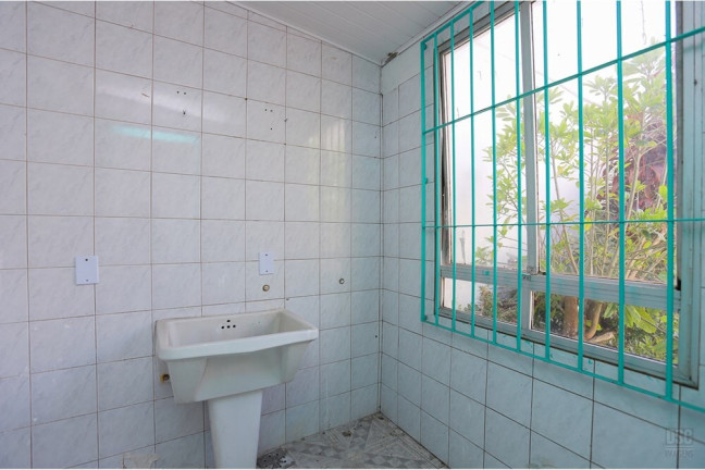 Imagem Casa com 5 Quartos à Venda, em Santana - Porto Alegre Imagem Casa com 5 Quartos à Venda, em Santana - Porto Alegre