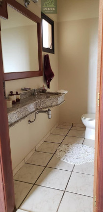 Imagem Chácara com 5 Quartos à Venda, 407 m²