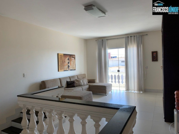 Casa com 3 Quartos à Venda, 420 m² em Setor Sol Nascente - Goiânia