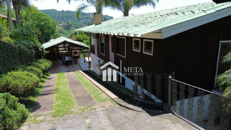 Imóvel com 3 Quartos à Venda ou Locação, 500 m² em Alpes Da Cantareira - Mairiporã