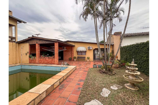 Imagem Casa com 3 Quartos à Venda,  em Igara - Canoas