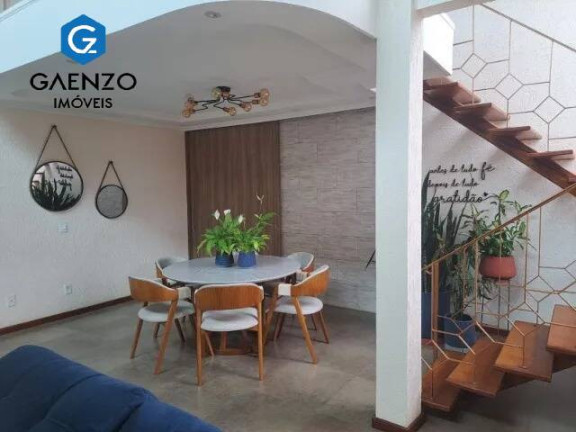 Imagem Chácara com 3 Quartos à Venda, 295 m² em Chácara Das Rosas - Cotia Imagem Chácara com 3 Quartos à Venda, 295 m² em Chácara Das Rosas - Cotia