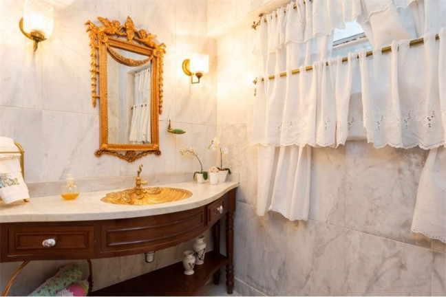 Imagem Casa com 4 Quartos à Venda,  em Pacaembu - São Paulo