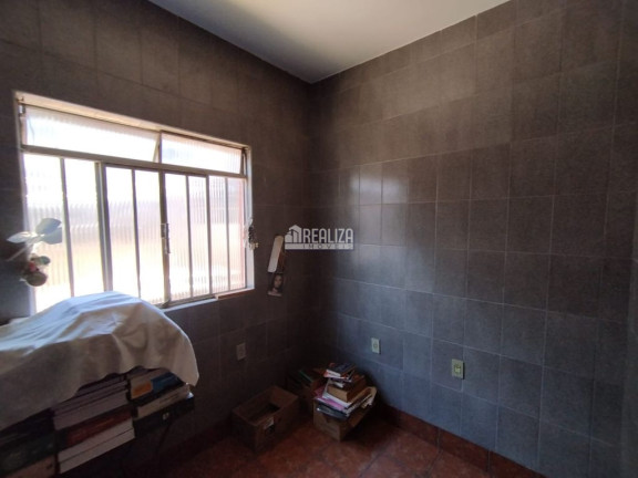 Imagem Casa com 4 Quartos à Venda, 200 m² em Fabrício - Uberaba Imagem Casa com 4 Quartos à Venda, 200 m² em Fabrício - Uberaba