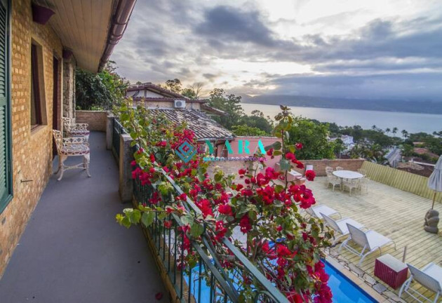 Imagem Casa com 10 Quartos à Venda, 5.800 m² em Villa - Ilhabela