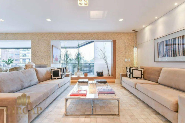 Imagem Apartamento com 3 Quartos à Venda, 244 m² em Vila Nova Conceição - São Paulo