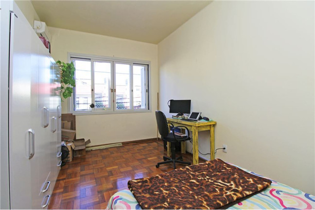Imagem Imóvel com 2 Quartos à Venda, em Santana - Porto Alegre Imagem Imóvel com 2 Quartos à Venda, em Santana - Porto Alegre
