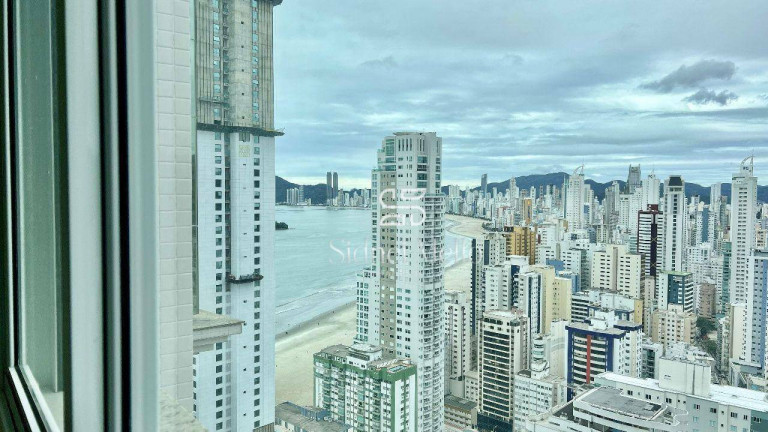 Apartamento com 4 Quartos à Venda, 228 m² em 2 Quadra Norte - Balneário Camboriú