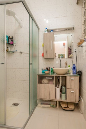 Imagem Imóvel com 2 Quartos à Venda, 60 m² em São João - Porto Alegre Imagem Imóvel com 2 Quartos à Venda, 60 m² em São João - Porto Alegre