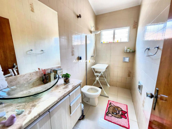 Imagem Casa com 3 Quartos à Venda, 250 m² Imagem Casa com 3 Quartos à Venda, 250 m²