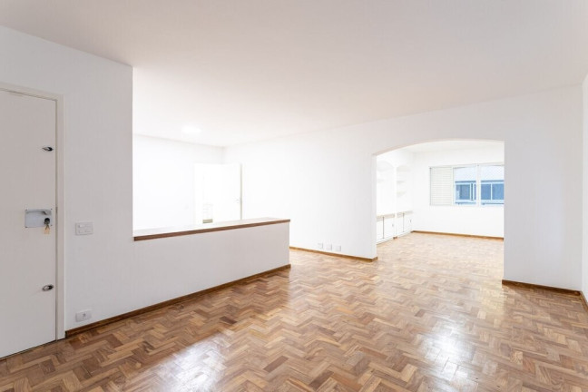 Apartamento com 2 Quartos à Venda, 130 m² em Jardim América - São Paulo