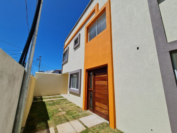 Imagem Casa com 3 Quartos à Venda, 125 m² em Atalaia - Aracaju Imagem Casa com 3 Quartos à Venda, 125 m² em Atalaia - Aracaju