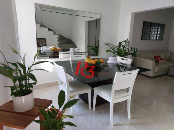 Sobrado com 3 Quartos à Venda, 200 m² em Embaré - Santos