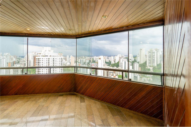 Imagem Imóvel com 3 Quartos à Venda, em Vila Andrade - São Paulo Imagem Imóvel com 3 Quartos à Venda, em Vila Andrade - São Paulo
