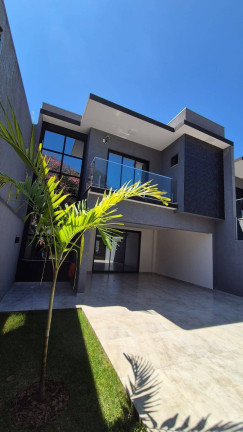 Sobrado com 3 Quartos à Venda, 190 m² em Country - Cascavel