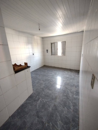 Imagem Casa com 1 Quarto para Alugar,  em Taboão - Diadema