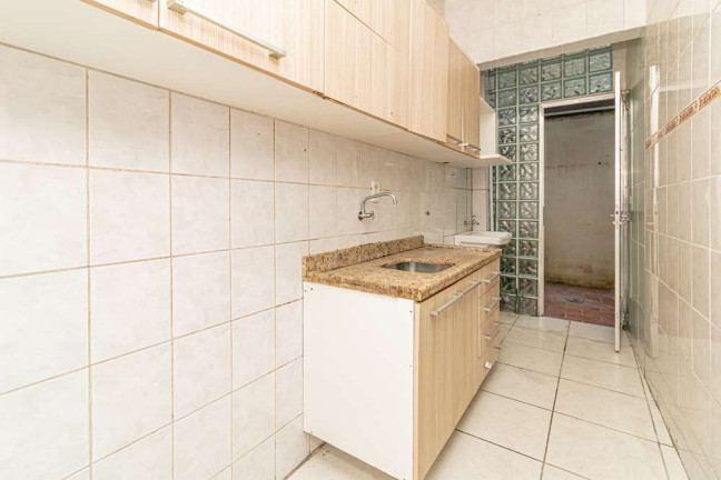 Imagem Imóvel com 2 Quartos à Venda, em Santana - Porto Alegre Imagem Imóvel com 2 Quartos à Venda, em Santana - Porto Alegre