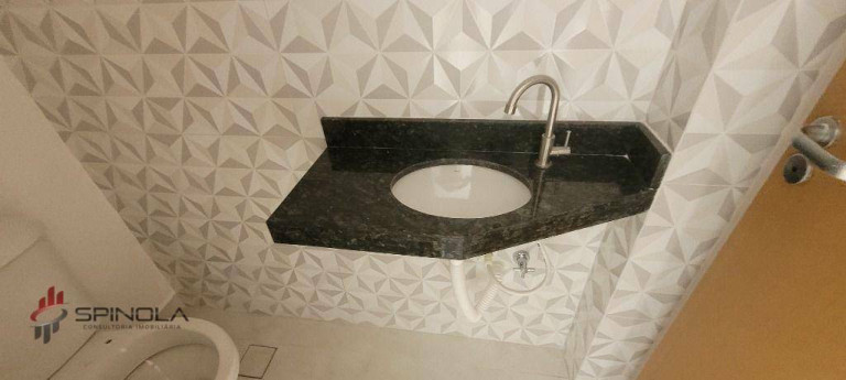 Imagem Sobrado com 2 Quartos à Venda, 60 m² em Maracanã - Praia Grande Imagem Sobrado com 2 Quartos à Venda, 60 m² em Maracanã - Praia Grande