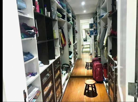Imagem Casa com 4 Quartos à Venda, 501 m² em Várzea - Teresópolis Imagem Casa com 4 Quartos à Venda, 501 m² em Várzea - Teresópolis