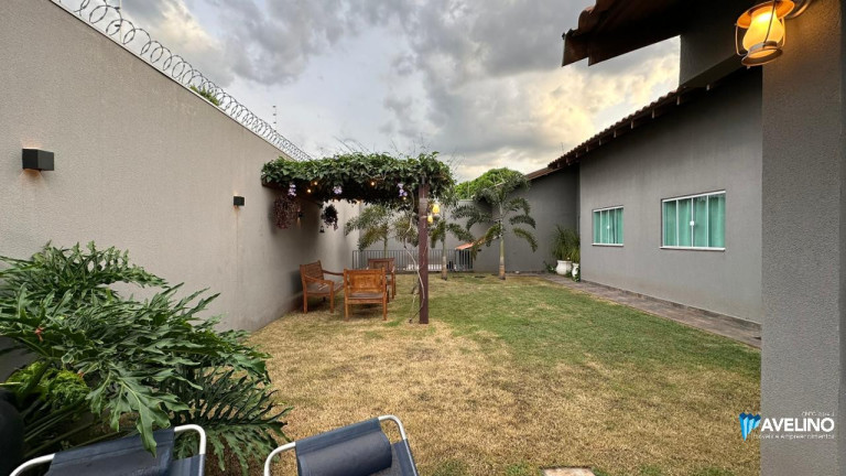 Imagem Casa com 3 Quartos à Venda, 184 m² em Lagoa Dourada - Campo Grande