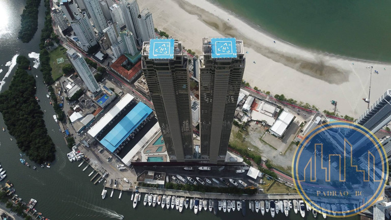 Apartamento com 4 Quartos à Venda, 265 m² em Barra Sul - Balneário Camboriú