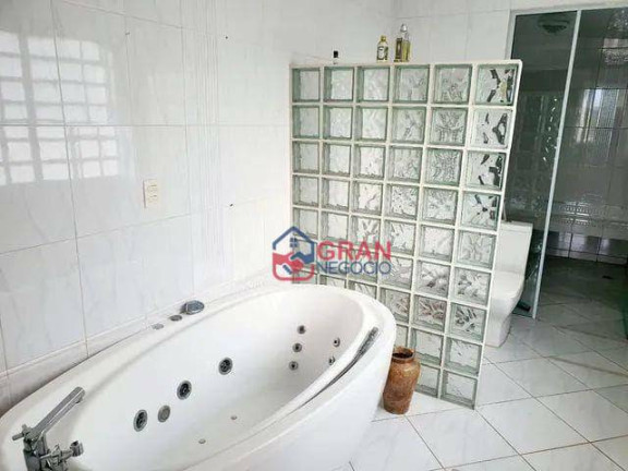 Imagem Sobrado com 7 Quartos à Venda, 450 m² em Santa Quitéria - Curitiba Imagem Sobrado com 7 Quartos à Venda, 450 m² em Santa Quitéria - Curitiba