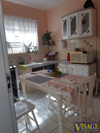 Imagem Casa com 3 Quartos à Venda, em Centro - Jacareí Imagem Casa com 3 Quartos à Venda, em Centro - Jacareí