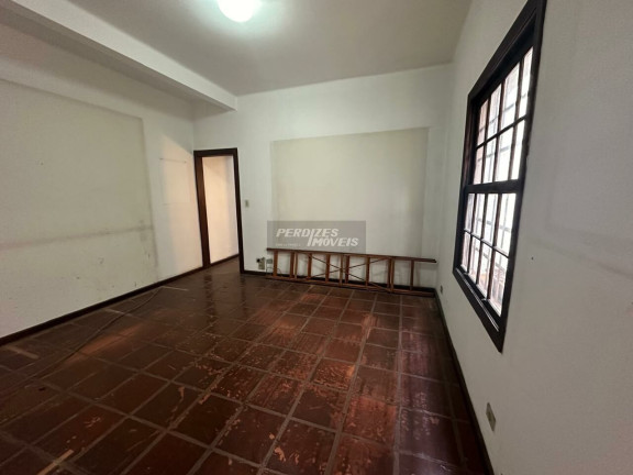Imagem Casa com 3 Quartos à Venda, 252 m² em Sumaré - São Paulo Imagem Casa com 3 Quartos à Venda, 252 m² em Sumaré - São Paulo