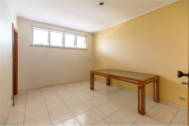 Imagem Casa com 4 Quartos à Venda,  em Vila Ipojuca - São Paulo