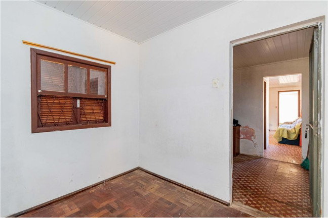 Imagem Casa com 3 Quartos à Venda, em Partenon - Porto Alegre Imagem Casa com 3 Quartos à Venda, em Partenon - Porto Alegre