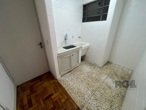 Imagem Apartamento com 1 Quarto à Venda, 40 m² em Centro Histórico - Porto Alegre Imagem Apartamento com 1 Quarto à Venda, 40 m² em Centro Histórico - Porto Alegre