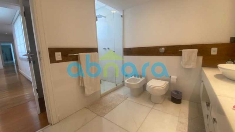 Imagem Cobertura com 4 Quartos à Venda, 680 m² em Copacabana - Rio De Janeiro Imagem Cobertura com 4 Quartos à Venda, 680 m² em Copacabana - Rio De Janeiro